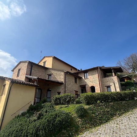Gasthaus Country House Ca' Vernaccia Urbino Exterior foto