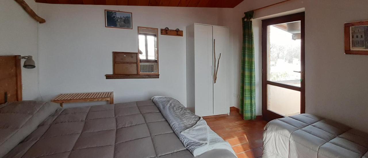 Gasthaus Country House Ca' Vernaccia Urbino Exterior foto