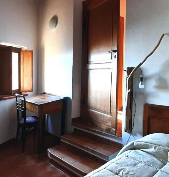 Gasthaus Country House Ca' Vernaccia Urbino Exterior foto