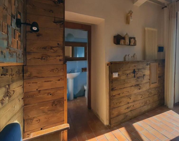 Gasthaus Country House Ca' Vernaccia Urbino Exterior foto
